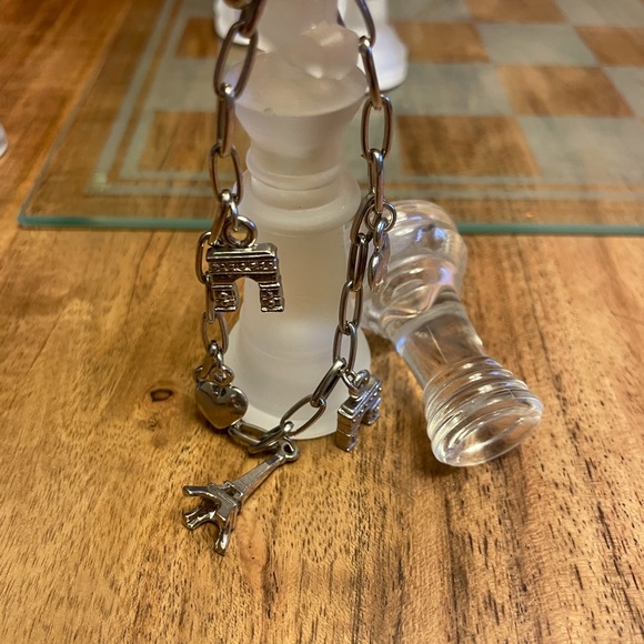 Silver tone Paris Charm Bracelet Vintage - Picture 1 of 6